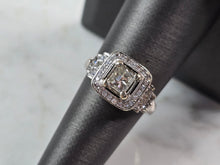 Load image into Gallery viewer, Womens Vintage Estate 14K White Gold Diamond Ring, 5.5g E1557