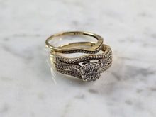 Load image into Gallery viewer, Womens Vintage Estate 10K Yellow Gold Diamond Wedding Ring Set 4.0g E1564