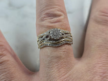Load image into Gallery viewer, Womens Vintage Estate 10K Yellow Gold Diamond Wedding Ring Set 4.0g E1564