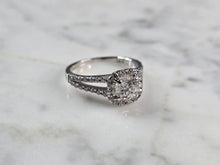 Load image into Gallery viewer, Womens Vintage Estate 14K White Gold Diamond Wedding Ring 4.4g E1603