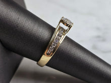 Load image into Gallery viewer, Womens Vintage Estate 14K Yellow Gold Diamond Ring 4.5g E1604