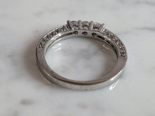 Load image into Gallery viewer, Womens Estate Sterling Silver CZ Ring 2.6g E1606