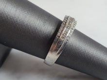 Load image into Gallery viewer, Womens Estate Sterling Silver CZ Ring 4.2g E1618