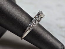 Load image into Gallery viewer, Womens Vintage Estate 10K White Gold Diamond Ring 3.1g E1627