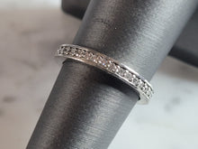 Load image into Gallery viewer, Womens Estate Sterling Silver CZ Ring 2.4g E1629