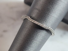 Load image into Gallery viewer, Womens Estate Sterling Silver CZ Spacer Ring 1.1g E1630