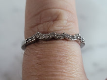 Load image into Gallery viewer, Womens Estate Sterling Silver CZ Spacer Ring 1.0g E1637