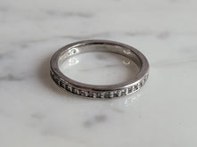 Load image into Gallery viewer, Womens Estate Sterling Silver CZ Ring 2.0g E1638