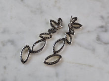 Load image into Gallery viewer, Womens Vintage Estate Sterling Silver Modernist Earrings 6.3g E1648