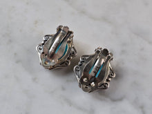 Load image into Gallery viewer, Womens Vintage Estate Sterling Silver Turquoise Clip On Earrings 10.9g E1651