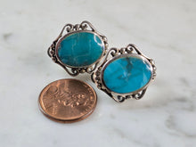 Load image into Gallery viewer, Womens Vintage Estate Sterling Silver Turquoise Clip On Earrings 10.9g E1651