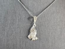 Load image into Gallery viewer, Womens Vintage Estate Sterling Silver Praying Hands Necklace Pendant 3.6g E1659