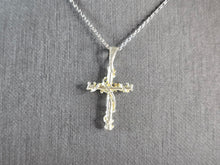 Load image into Gallery viewer, Women Vintage Estate Sterling Silver Religious Cross Pendant Necklace 3.4g E1661