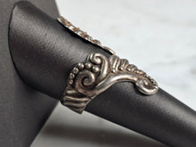 Load image into Gallery viewer, Womens Vintage Estate Sterling Silver Modernist Ring 5.0g E1673