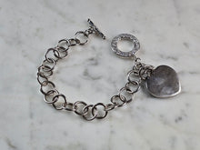 Load image into Gallery viewer, Womens Vintage Estate Sterling Silver Heart Charm Bracelet 24.0g E1690