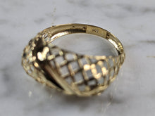 Load image into Gallery viewer, Womens 10K Yellow Gold Modernist Filigree Ring 1.5g E1696