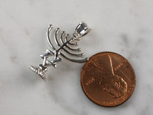 Load image into Gallery viewer, Womens Sterling Silver Jewish Judaica Hebrew Menorah Pendant Necklace 3.7g E1698