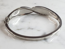 Load image into Gallery viewer, Womens Estate Sterling Silver Modernist Opal Bangle Bracelet 18.8g E1714