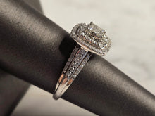 Load image into Gallery viewer, Womens Vintage Estate 10K White Gold Diamond Ring, 4.1g E1716