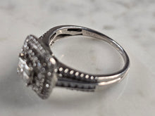 Load image into Gallery viewer, Womens Vintage Estate 10K White Gold Diamond Ring, 4.1g E1716