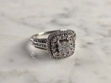 Load image into Gallery viewer, Womens Vintage Estate 10K White Gold Diamond Ring, 4.1g E1716