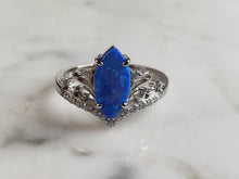 Load image into Gallery viewer, Womens Estate Sterling Silver Modernist Blue Opal Ring 3.4g E1719