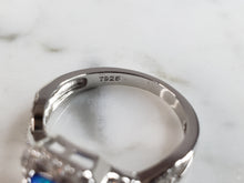 Load image into Gallery viewer, Womens Estate Sterling Silver Modernist Blue Opal Ring 2.9g E1728