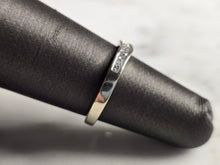 Load image into Gallery viewer, Womens Vintage Estate 10K White Gold Diamond Ring 2.0g E1729