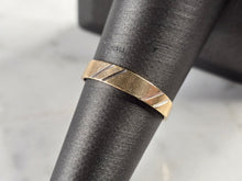 Load image into Gallery viewer, Womens Vintage Estate 14K Yellow Gold Band Ring 1.5g E1734