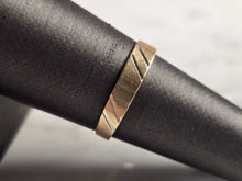 Load image into Gallery viewer, Womens Vintage Estate 14K Yellow Gold Band Ring 1.5g E1734