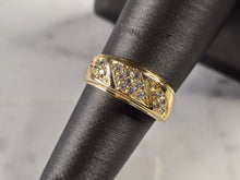 Load image into Gallery viewer, Womens Vintage Estate 18K Yellow Gold CZ Ring 4.6g E1735