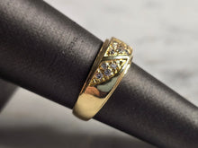 Load image into Gallery viewer, Womens Vintage Estate 18K Yellow Gold CZ Ring 4.6g E1735