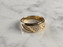 Load image into Gallery viewer, Womens Vintage Estate 18K Yellow Gold CZ Ring 4.6g E1735