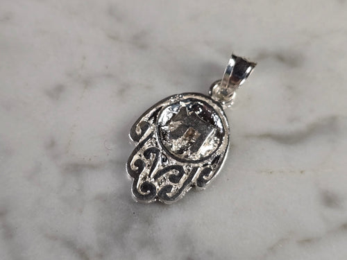 Womens Estate Sterling Silver Fatima Hamsa Chai Hand Pendant USA 2.6g E1752
