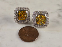 Load image into Gallery viewer, Womens Estate Sterling Silver Golden Beryl Earrings 9.8g E1799