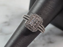 Load image into Gallery viewer, Womens Vintage Estate 10K White Gold Diamond Keepsake Ring 3.3g E1837