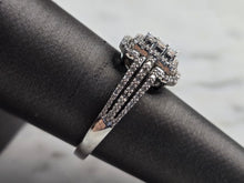 Load image into Gallery viewer, Womens Vintage Estate 10K White Gold Diamond Keepsake Ring 3.3g E1837