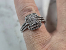 Load image into Gallery viewer, Womens Vintage Estate 10K White Gold Diamond Keepsake Ring 3.3g E1837