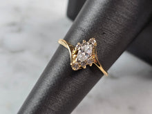 Load image into Gallery viewer, Womens Vintage Estate 14K Yellow Gold Diamond Ring, 2.3g E1839