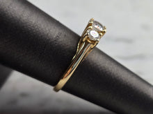 Load image into Gallery viewer, Womens Vintage Estate 14k Yellow Gold Moissanite Ring 3.6g E1841