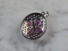 Load image into Gallery viewer, Womens Estate Sterling Silver Modernist CZ Floral Pendant 3.1g E1857