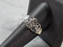 Load image into Gallery viewer, Mens Womens Vintage Estate Sterling Silver Nugget Style Ring 2.6g E1910