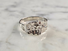 Load image into Gallery viewer, Mens Womens Vintage Estate Sterling Silver Nugget Style Ring 2.6g E1910