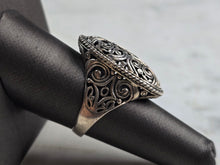 Load image into Gallery viewer, Womens Vintage Estate Sterling Silver Ornate Filigree Ring 6.8g E1913