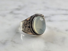 Load image into Gallery viewer, Womens Vintage Estate Sterling Silver Blue Chalcedony Ring 5.2g E1919