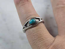 Load image into Gallery viewer, Womens Vintage Estate Sterling Silver Modernist Turquoise Ring 4.5g E1926