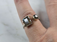 Load image into Gallery viewer, Womens Vintage Estate Sterling Silver Labradorite Ring 2.9g E1928