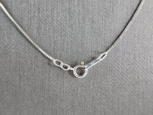 Load image into Gallery viewer, Womens Vintage Estate Sterling Silver Heart Pendant W/ Necklace 2.9g E1940