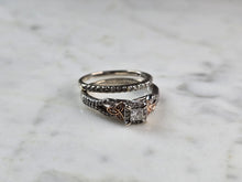 Load image into Gallery viewer, Womens Vintage Estate 10K White &amp; Rose Gold Diamond Ring Set, 5.5g E1953
