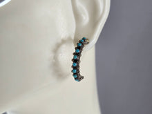 Load image into Gallery viewer, Womens Vintage Estate Sterling Silver Southwest Turquoise Earrings 2.8g E1988